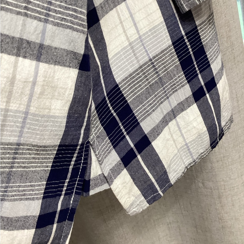 Per Se Blue and White Casual Button Down Shirt - Picture 8 of 9